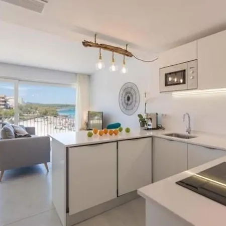Appartamento Tolle In S'illot-cala Morlanda Mit Terrasse *